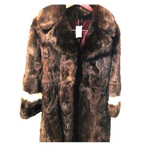 New With Tags Woman’s 100% Rabbit Vintage Fur Coat